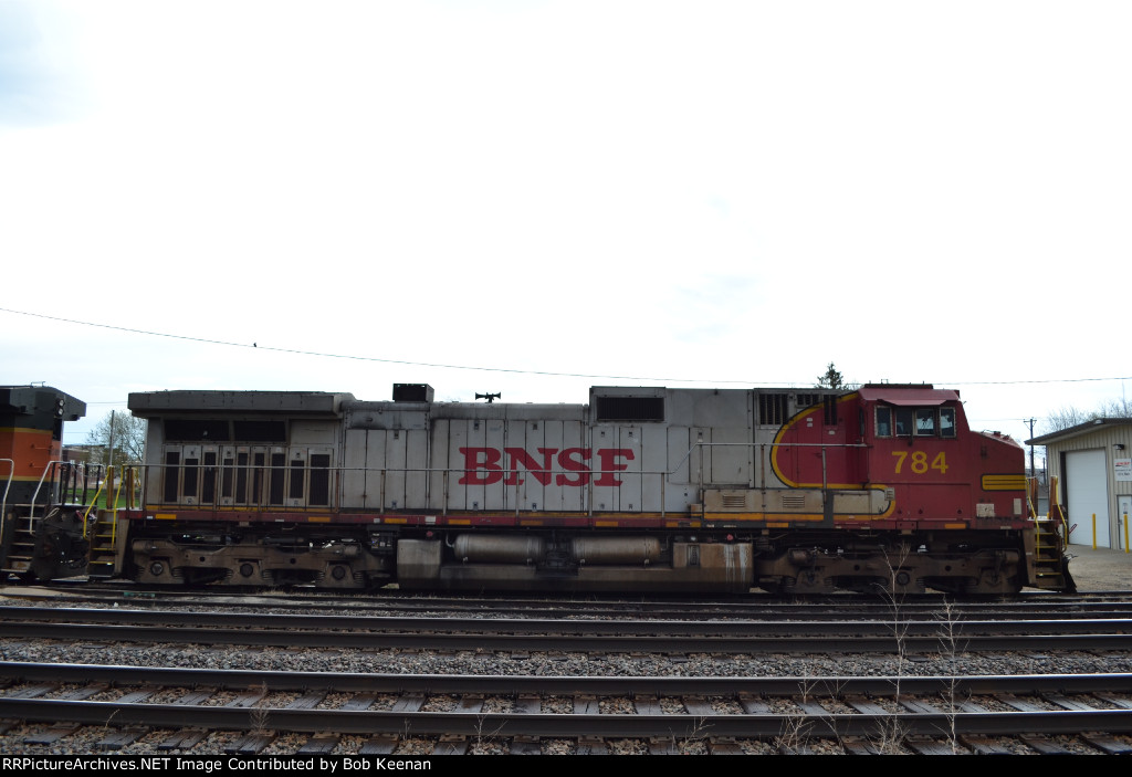 BNSF 784